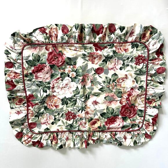 Croscill Arbor Rose complete bedding pillows and curtain set - Picture 16 of 16